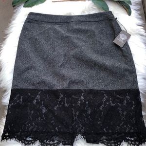 NWT Vince Camuto lace edge skirt size 8p